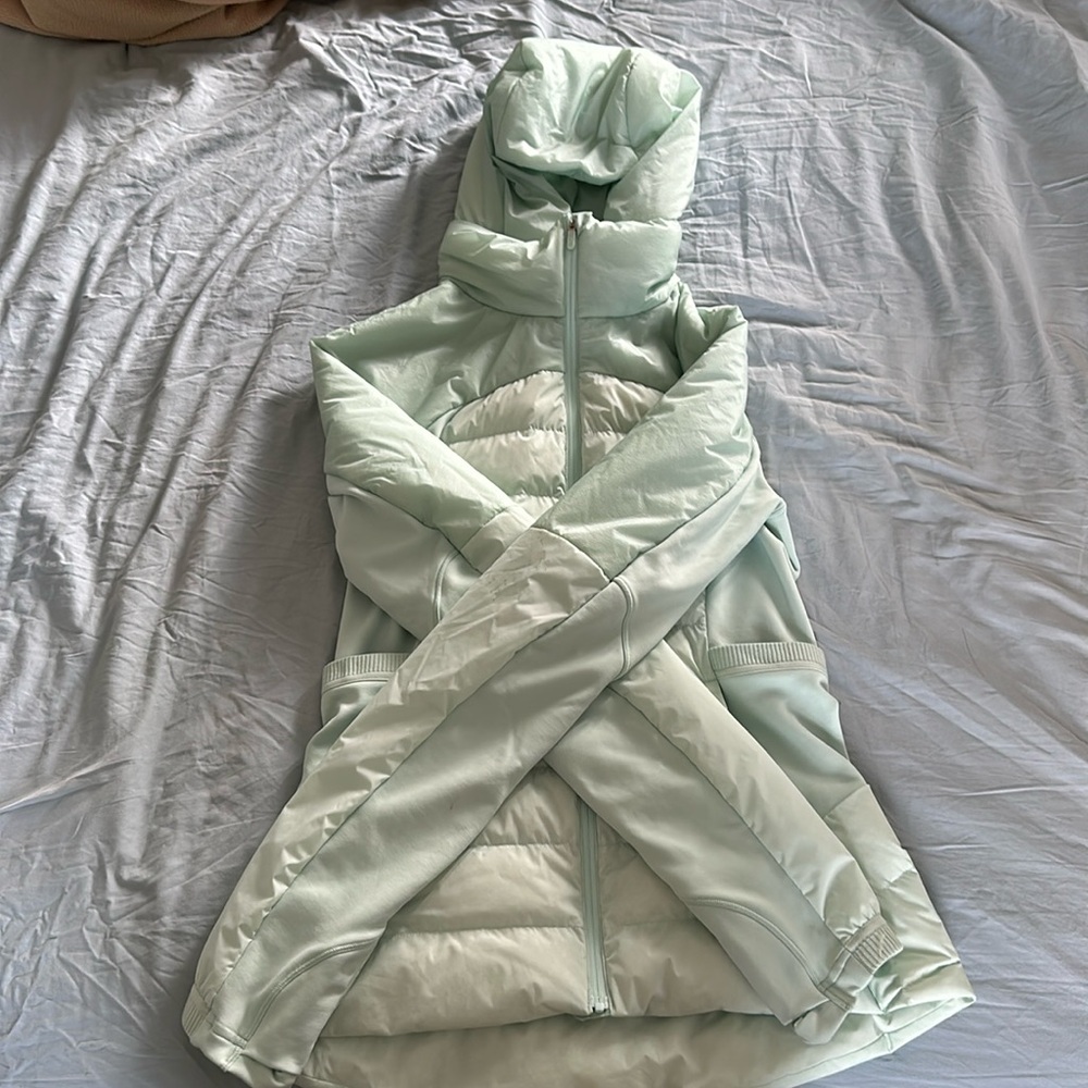 lululemon jacket